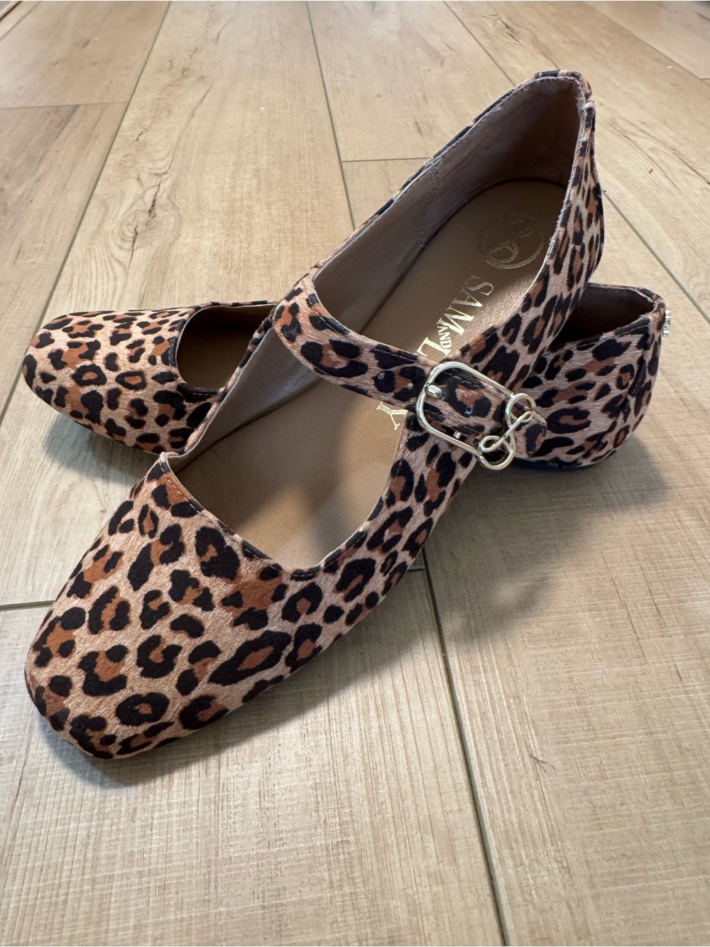 Sam & Libby Leopard Print Mary Jane Flats Size 8 EUC - Picture 5 of 8